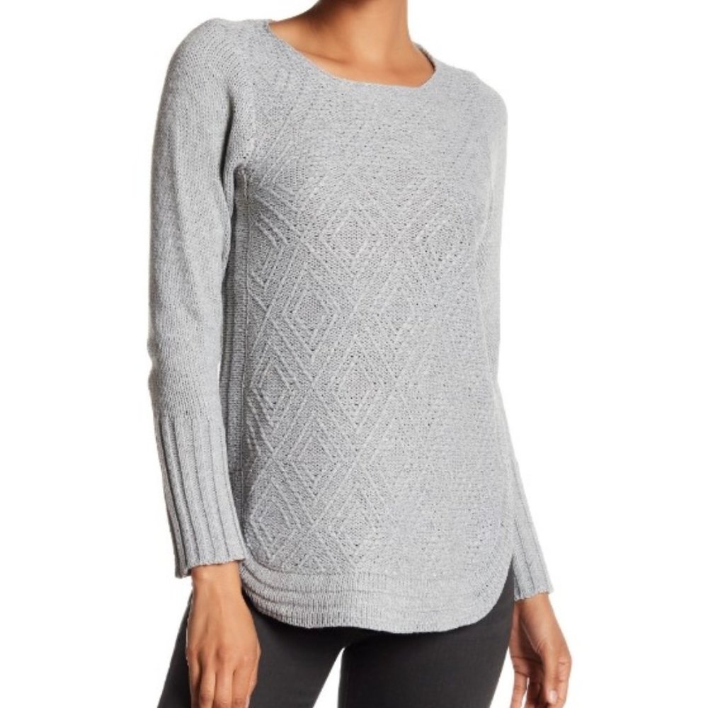 NEW Papillon Crochet Rounded Hem Cozy Knit Sweater Grey M - Picture 1 of 7